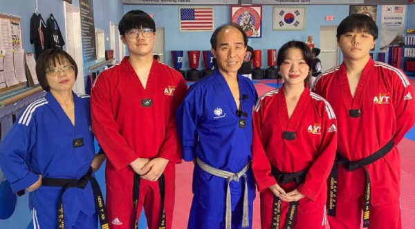 Taekwondo Family Saves Woman From Assault