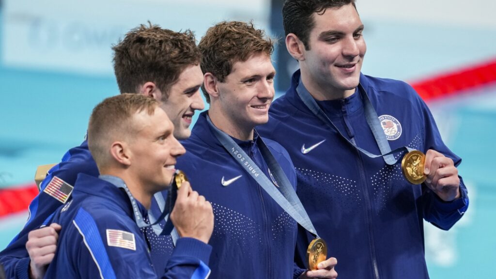 Team USA swimmers win first Paris gold at men's relay final ...