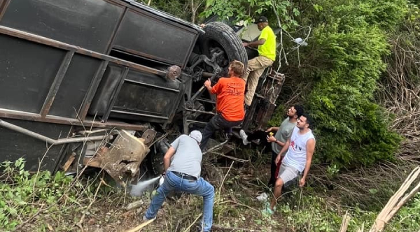 Good Samaritans Rescue Family From Horrifying RV Crash