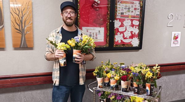 He Discovered A Dumpster Full Of Flowers And Turned Them Into Smiles For Seniors