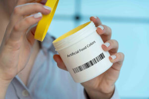 A Parent's Guide to Avoiding Food Dyes in 2025
