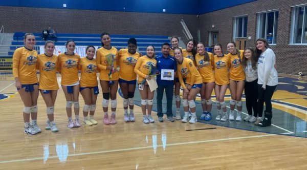 High School Volleyball Team Surprises Beloved Janitor With A New Car
