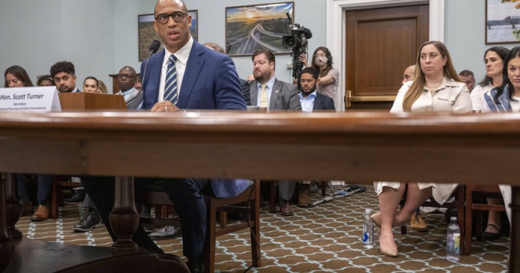 HUD plans to reintroduce policy stripping support from housing first policies