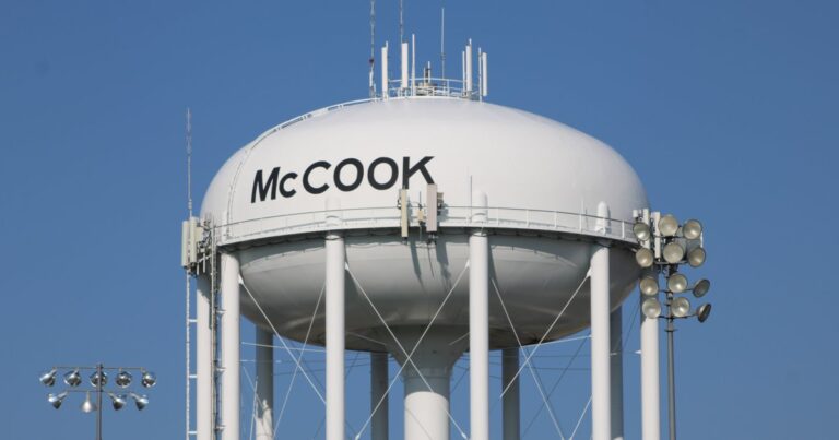 State senators to visit McCook ICE facility