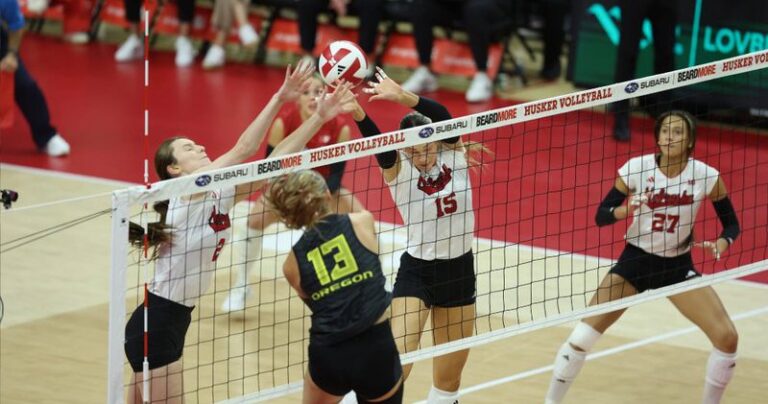 2 Nebraska Volleyball players win national position awards