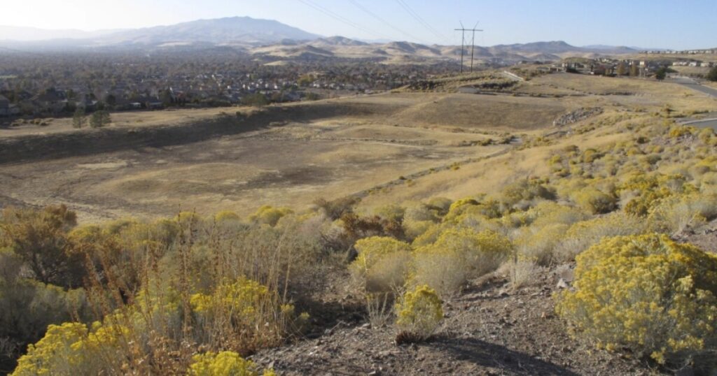 ¿Sin tierras? El papel de los terrenos federales en la crisis de vivienda del Oeste