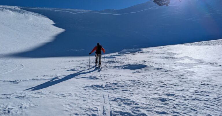 Avalanche expert urges caution for Tahoe backcountry ahead of three-day weekend