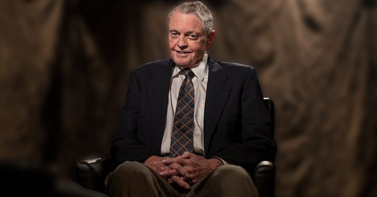 Bill would change law to put former NU coach in hall of fame now