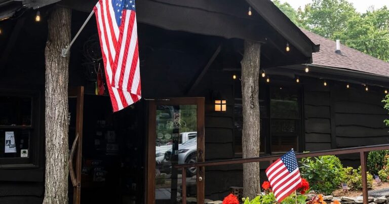 community rallies behind historic Blowing Rock restaurant after fire