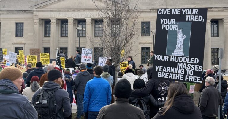 Hundreds gather in uptown Charlotte to protest ICE's actions in Minneapolis