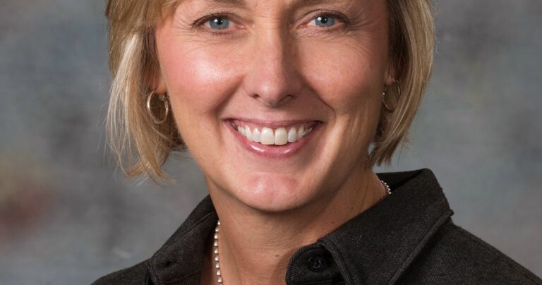 Former Democratic senator officially announces gubernatorial campaign