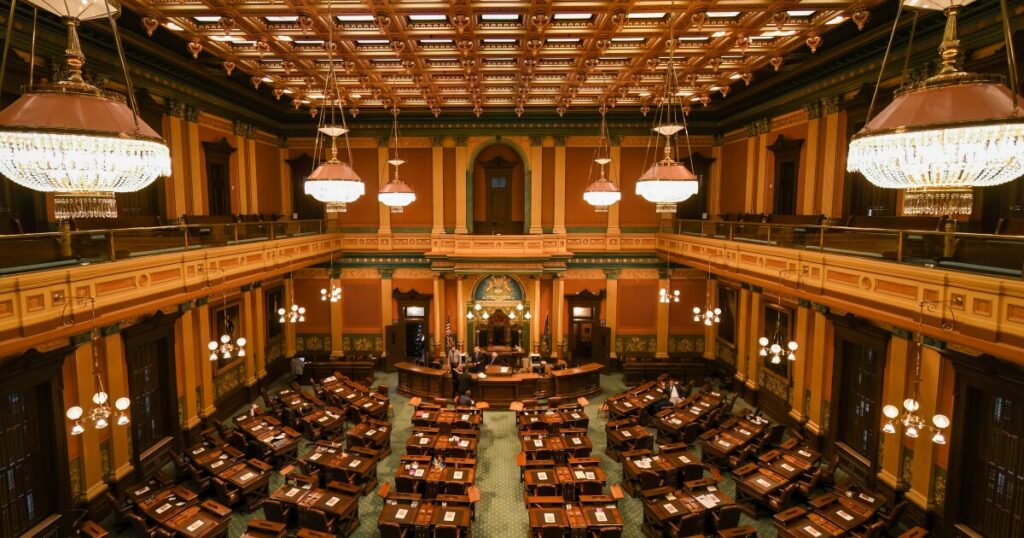 Michigan House passes school smartphone ban, names other early 2026 priorities