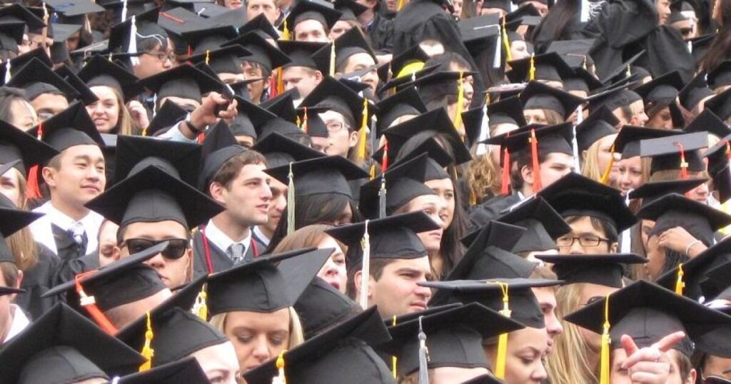 Michigan reports record high school graduation rate for 2025