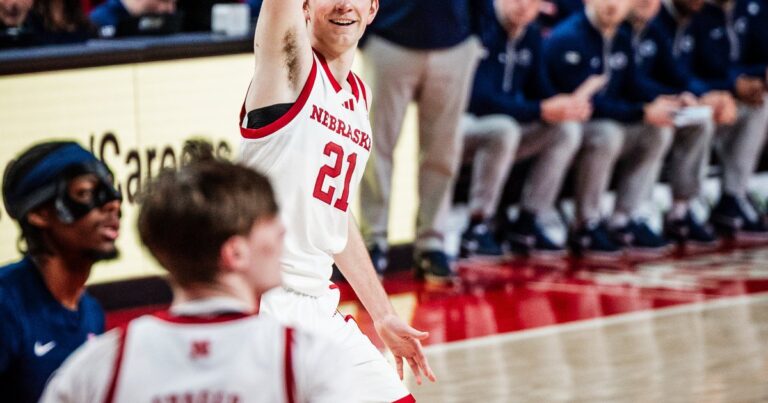 Nebraska starts fast, cruises against Penn State