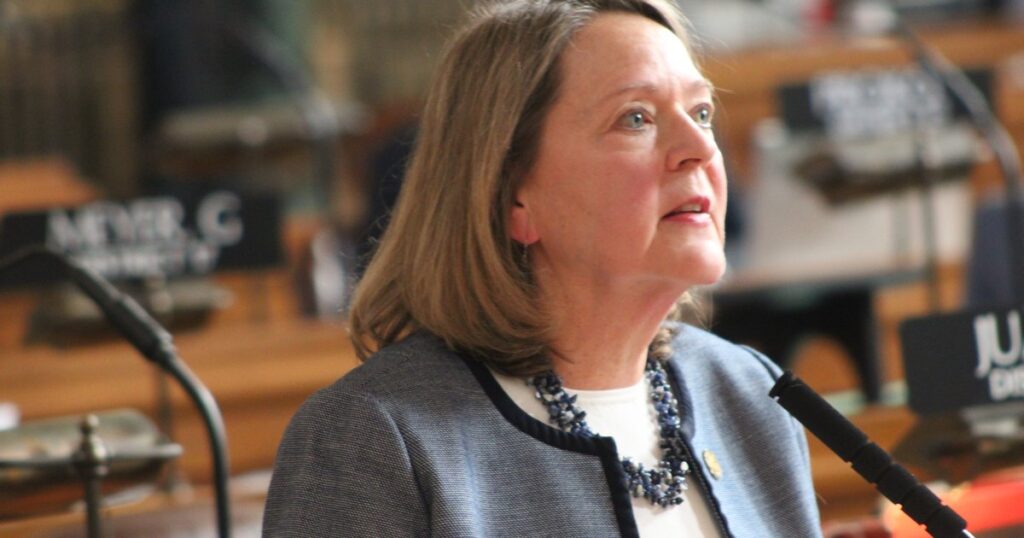 Legislature passes minimum wage decrease for teen workers