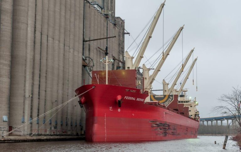 The Federal Bering Loads Grain In Superior