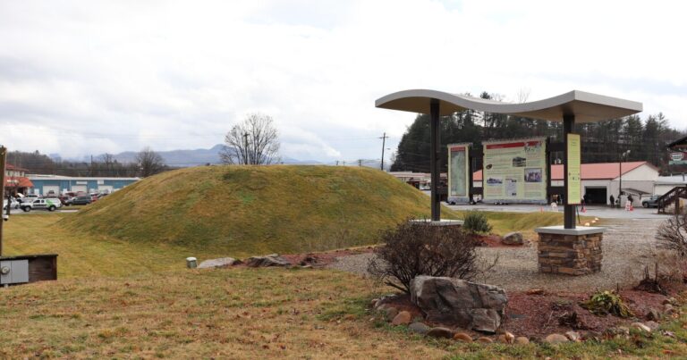 (Left to right) Co-chairs of the board of directors of the Noquisi Initiative Juanita Wilson, Bob McCollum ; Franklin Mayor Stacey Guffey ; Eastern Band of Cherokee Indians Principal Chief Michell Hicks just after signing the deed transfer to the Noquisiyi Mound on February 26, 2026.