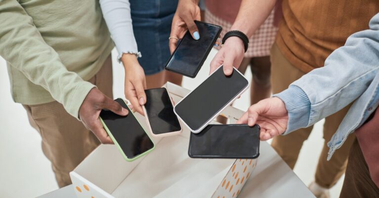 Senate approves cell phone ban in Georgia high schools