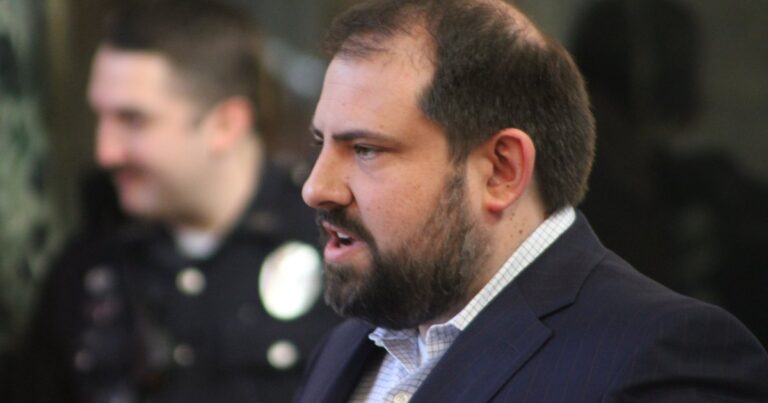 Bill advances to let candidates use campaign funds for security