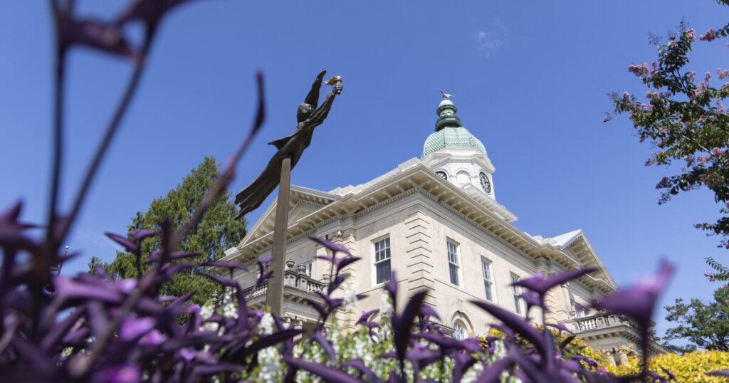 ACC Government celebrates National Community Development Week by offering tours in the community