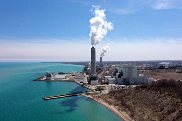 We Energies will delay Oak Creek coal plant retirement by one year to 2026