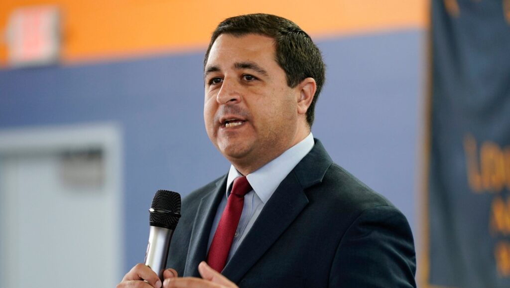 Republicans OK report criticizing attorney general over privately funded legal fellows