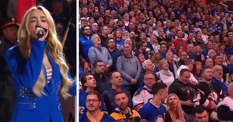 Buffalo fans singing Canadian anthem