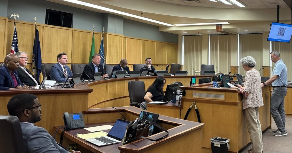 Lincoln City Council’s public hearing for proposed minimum wage ordinance focuses on youth wages