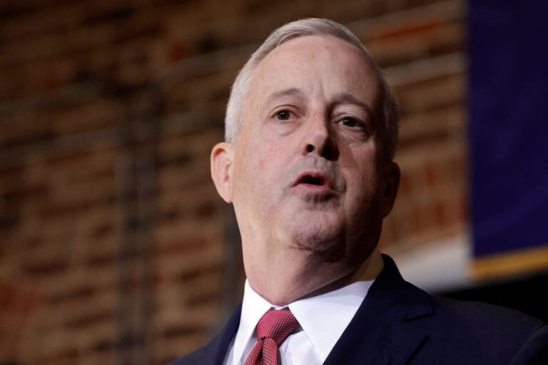 Whatley spent two decades cashing in as a corporate lobbyist