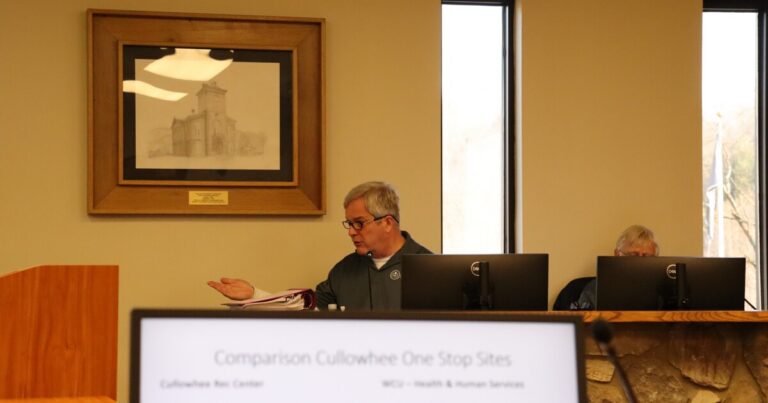 Jackson County GOP chair's text accuses state leaders of trying to ‘strong arm’ county election officials