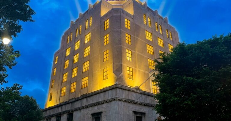 AI is creeping into WNC governments, but policies on how to use it vary