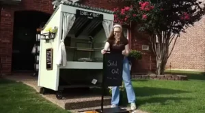 Early Risers Flock to 21-Year-Olds Thriving Front Porch Bakeryembedhttpswwwyoutubecomwatchv=5iggCoZH-nwembed - Common Good News Customers Line Up Before Sunrise to Support Young Woman's Front Porch Bakery