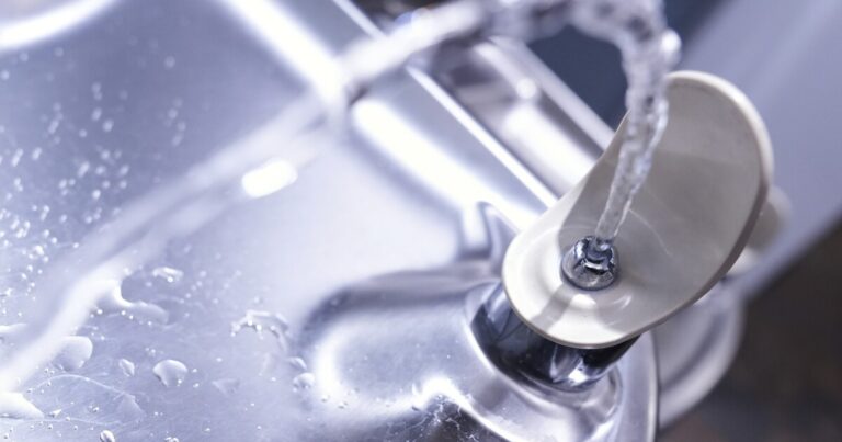 Davie to stop fluoridating water amid war-related supply concerns