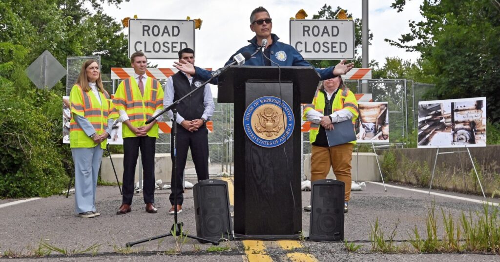 U.S. transportation secretary wants Luzerne County bridge open sooner than expected