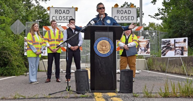 U.S. transportation secretary wants Luzerne County bridge open sooner than expected