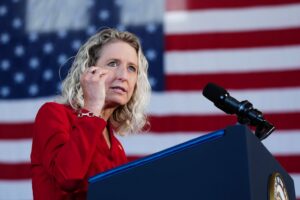 Kiggans pushes false $21 million claim about Elaine Luria
