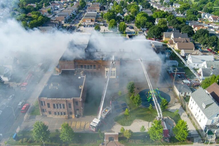 Fire destroys Milwaukee Public Schools elementary building