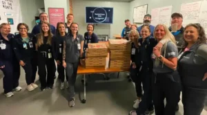 Pizza Place Got a $300 Order. When the Owner Realized It Was a Prank, He Donated the Pizzas to a Local Hospital