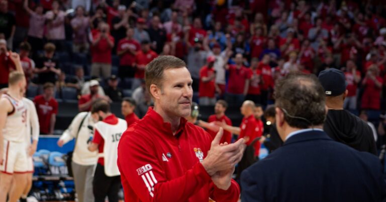 Husker basketball coach Fred Hoiberg to speak at Nebraska Governor’s Summit