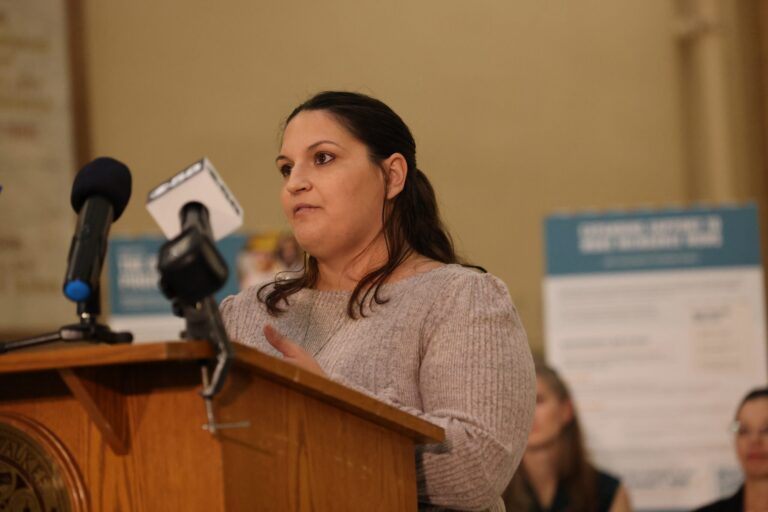 Expanded cash program will help low-income, pregnant Milwaukee mothers