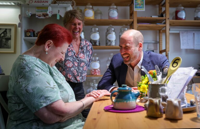 Prince William launches kit to help communities prepare for emergencies - Positive News